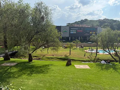 2 Bedroom Apartment To Rent in Roodepoort - img