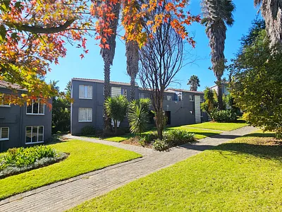 2 Bedroom Apartment For Sale in Roodepoort - kapj.webp