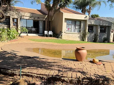 3 Bedroom House For Sale in Roodepoort - dvsn.webp