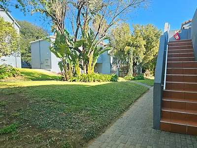 3 Bedroom Apartment For Sale in Roodepoort - hIGr.webp