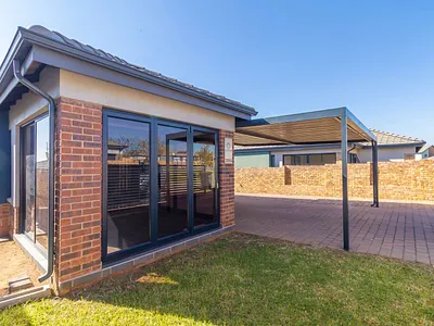 3 Bedroom House For Sale in Sandton - FUrS.webp