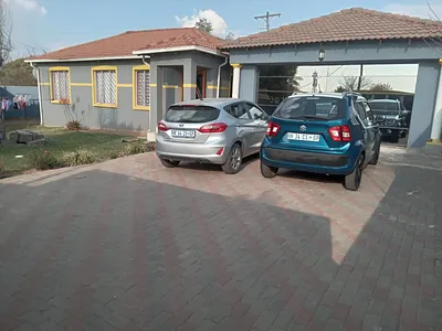 3 Bedroom House For Sale in Roodepoort - 3Lhn.webp