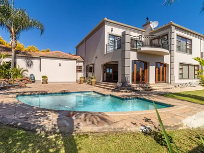 3 Bedroom House For Sale in Roodepoort - qo4a.webp