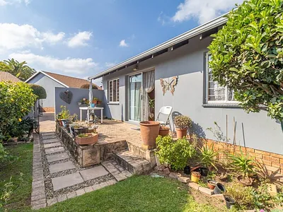 2 Bedroom Townhouse For Sale in Randburg - img