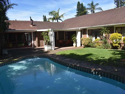 4 Bedroom House For Sale in East London - 06yz.webp