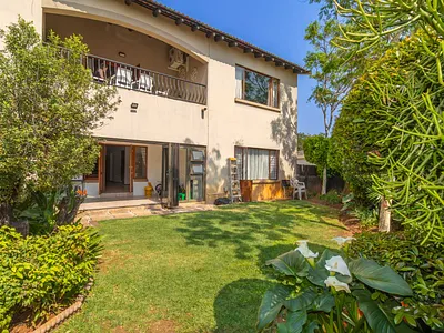 3 Bedroom Apartment For Sale in Roodepoort - 5X7B.webp