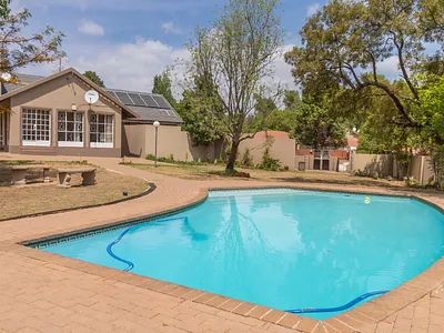 2 Bedroom Apartment For Sale in North Riding AH, Randburg - NKJO.webp