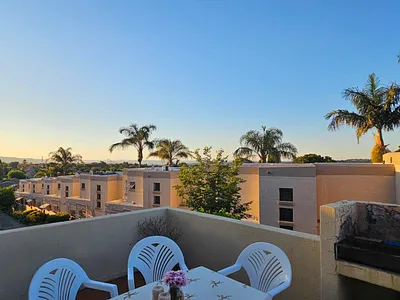 1 Bedroom Apartment For Sale in Roodepoort - bTcv.webp