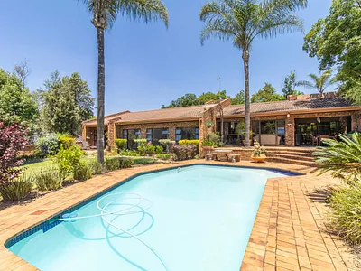 4 Bedroom House For Sale in Sandton - qbGj.webp