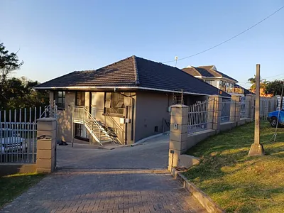 9 Bedroom House For Sale in East London - knzI.webp