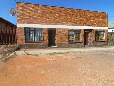 8 Bedroom House For Sale in Johannesburg - img