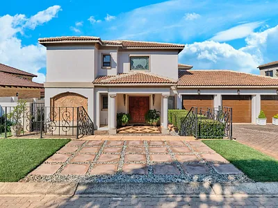5 Bedroom House For Sale in Krugersdorp - Evtz.webp