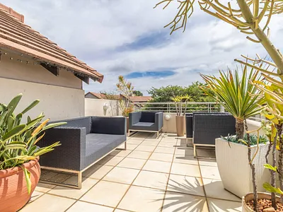 2 Bedroom Apartment For Sale in Sandton - U8lp.webp