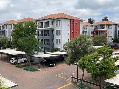 2 Bedroom Apartment For Sale in Midrand - tApv.webp