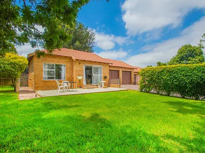 2 Bedroom Townhouse For Sale in Roodepoort - WjPL.webp