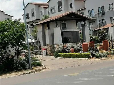 1 Bedroom Apartment For Sale in Sandton - hC9I.webp