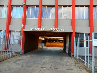 2 Bedroom Apartment For Sale in Rustenburg - UDuV.webp