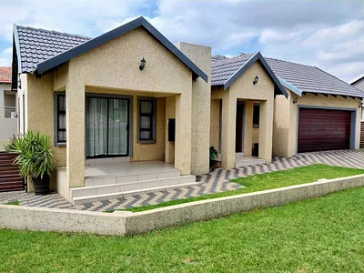 3 Bedroom House For Sale in Centurion - emE2.webp