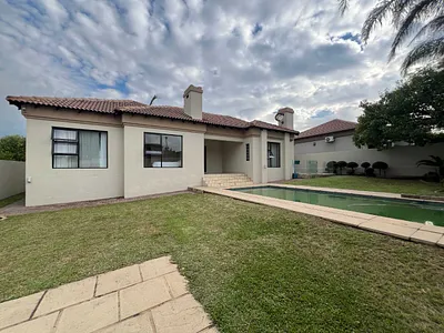 3 Bedroom House For Sale in Randburg - b55A.webp