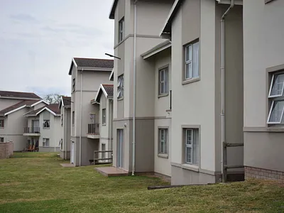 2 Bedroom Apartment For Sale in East London - zRat.webp