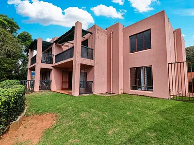 2 Bedroom Townhouse For Sale in Roodepoort - BRoy.webp
