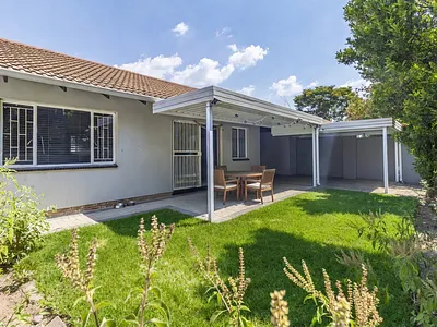 2 Bedroom Townhouse For Sale in Randburg - F7tE.webp