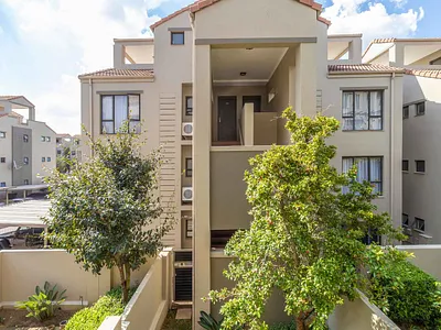0.5 Bedroom Apartment For Sale in Sandton - McB5.webp