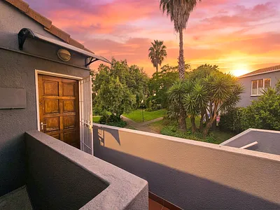 2 Bedroom Apartment For Sale in Roodepoort - X0Zq.webp