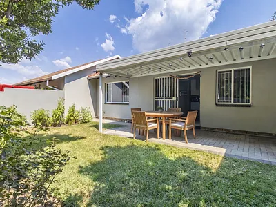 2 Bedroom Townhouse For Sale in Randburg - img