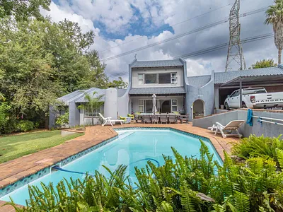 4 Bedroom House For Sale in Sandton - img