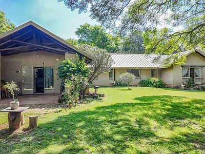 4 Bedroom House For Sale in North Riding AH, Randburg - DacM.webp