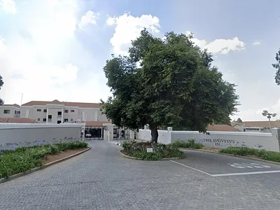 1 Bedroom Apartment For Sale in Sandton - img