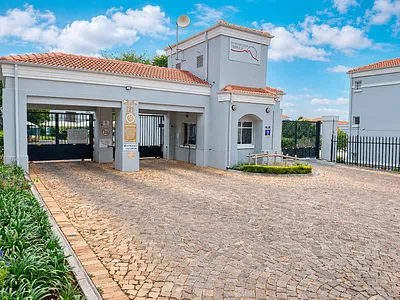 2 Bedroom Apartment To Rent in Randburg - img