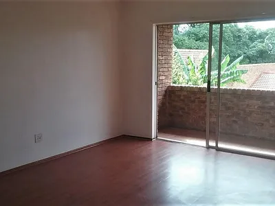 2 Bedroom Townhouse For Sale in Ferndale, Randburg - UQ3d.webp