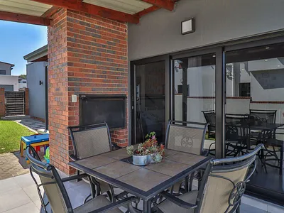 3 Bedroom House For Sale in Sandton - jOpF.webp