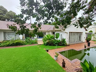 4 Bedroom House To Rent in Randburg - e4zT.webp