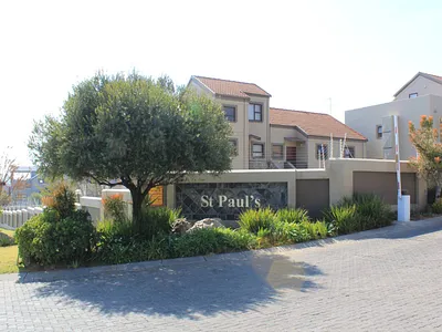 2 Bedroom Apartment For Sale in Sandton - uUgs.webp