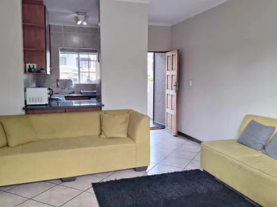 2 Bedroom Apartment For Sale in Roodepoort - IAKx.webp