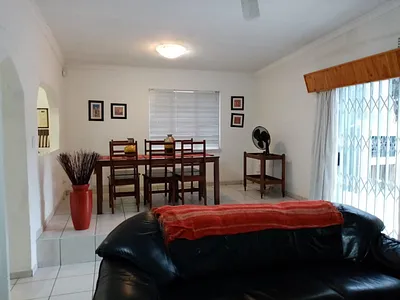 2 Bedroom Apartment To Rent in Randburg - xOoZ.webp