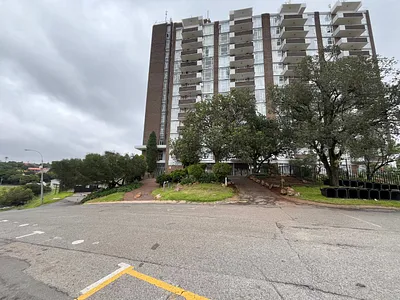 2 Bedroom Apartment To Rent in Roodepoort - h0ZG.webp
