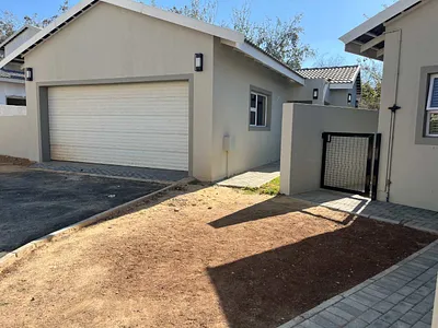 3 Bedroom House To Rent in Randburg - J0l1.webp