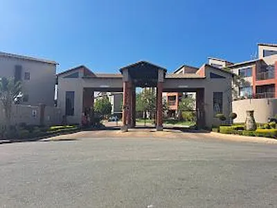 2 Bedroom Apartment To Rent in Roodepoort - Zkno.webp