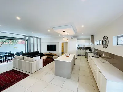 2 Bedroom Apartment To Rent in Johannesburg - LzZ8.webp