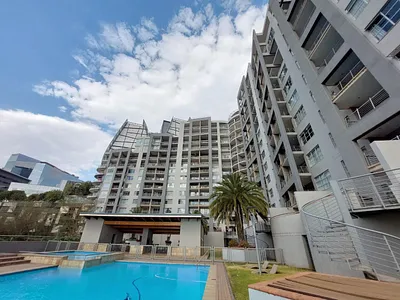 1 Bedroom Apartment To Rent in Sandton - 6y3J.webp