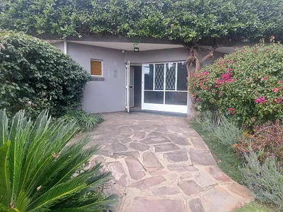 2 Bedroom Apartment To Rent in Randburg - LuSb.webp