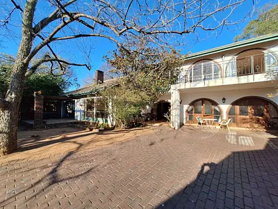 4 Bedroom House To Rent in Randburg - Qqt8.webp
