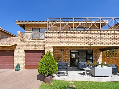 3 Bedroom Townhouse For Sale in Randburg - Szfl.webp