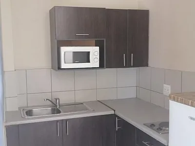 2 Bedroom Apartment To Rent in Roodepoort - qW0R.webp