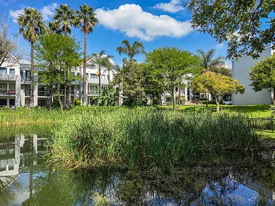 2 Bedroom Apartment For Sale in Sandton - PjxP.webp