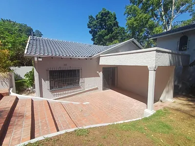 2 Bedroom Townhouse To Rent in Randburg - PkbO.webp